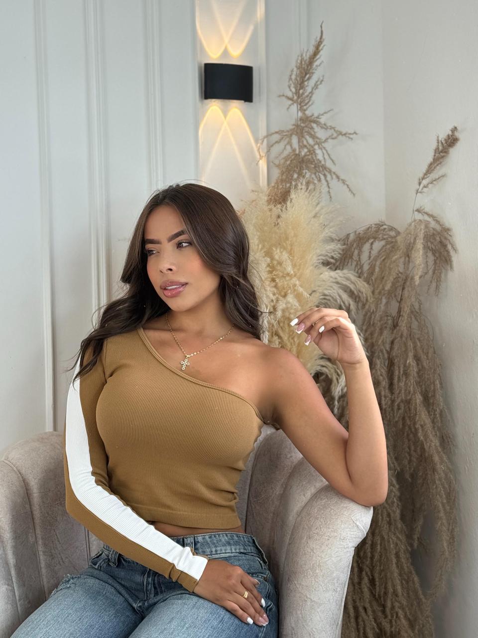 One-Shoulder Statement Top